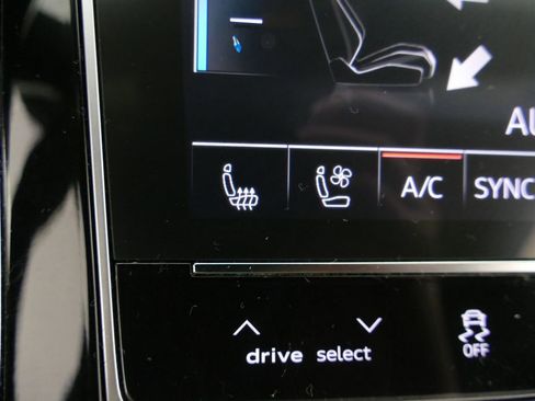 Used 2022 Audi RS Q8 AWD/4WD image 19