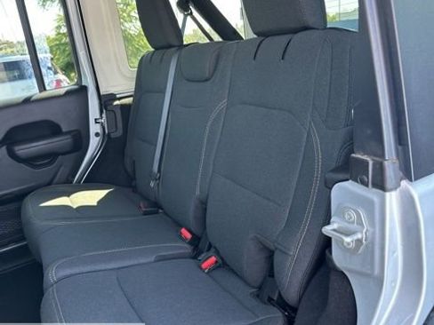 Used 2024 Jeep Wrangler Sport S image 17