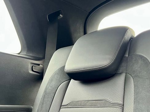 Certified 2025 Mercedes-Benz GLS 63 AMG 4MATIC image 31