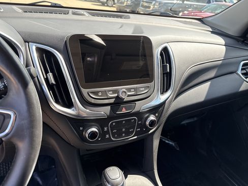 Used 2020 Chevrolet Equinox Premier FWD image 11