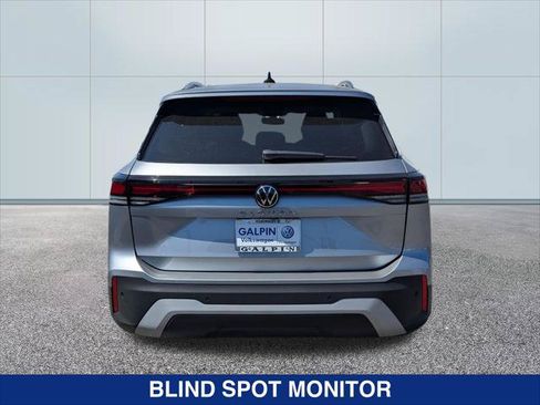 Used 2026 Volkswagen Tiguan S FWD image 4