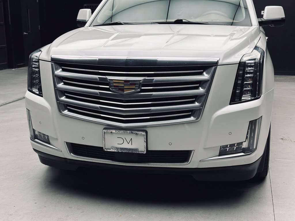 Used 2016 Cadillac Escalade Platinum AWD/4WD image 13