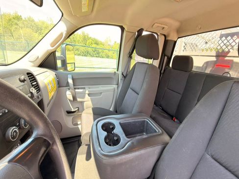 Used 2012 Chevrolet Silverado 2500 W/T AWD/4WD image 15
