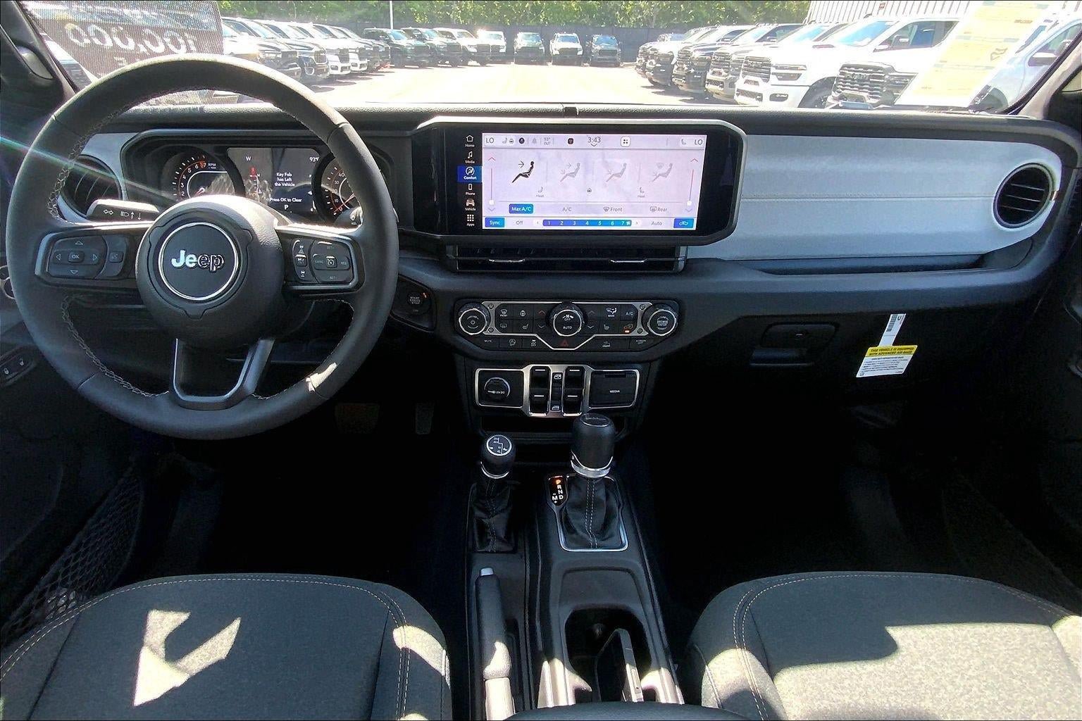 New 2026 Jeep Grand Cherokee Limited w/ Luxury Tech Group II AWD/4WD image 13