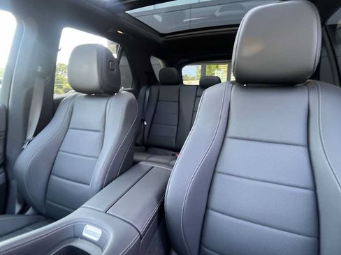 Certified 2025 Mercedes-Benz GLE 450e 4MATIC image 11