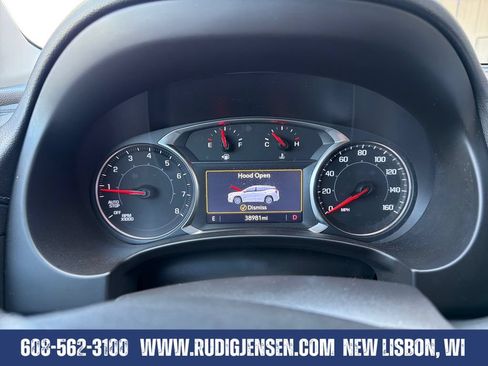 Used 2024 GMC Terrain SLT AWD/4WD image 15