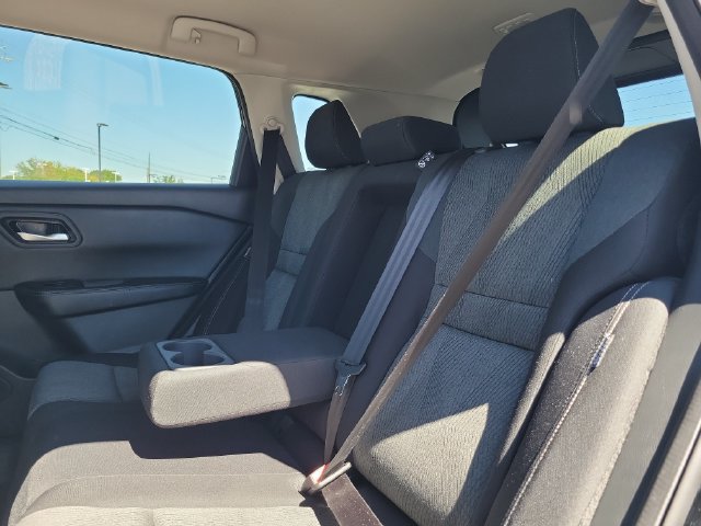 Used 2025 Nissan Rogue SV FWD image 26