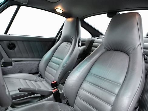 Used 1992 Porsche 911 Turbo image 5