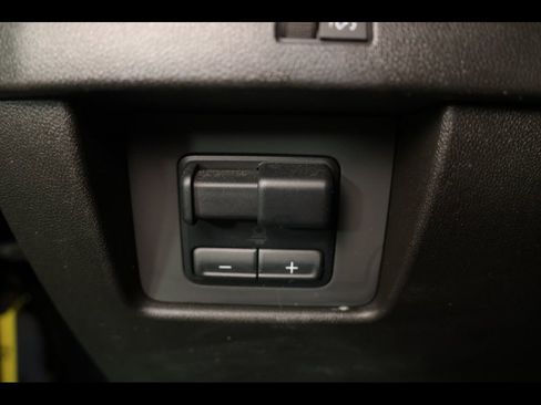 Used 2023 Chevrolet Colorado Z71 w/ Z71 Convenience Package 2 image 30