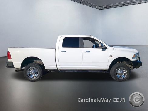 Used 2017 RAM 2500 SLT image 3
