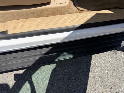 Used 2013 Chevrolet Tahoe LT RWD image 30