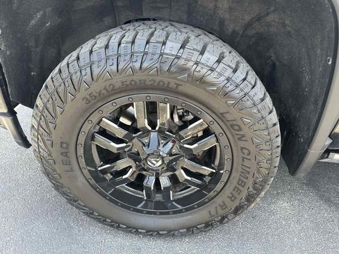 Used 2022 Chevrolet Silverado 2500 High Country w/ Safety Package II AWD/4WD image 8