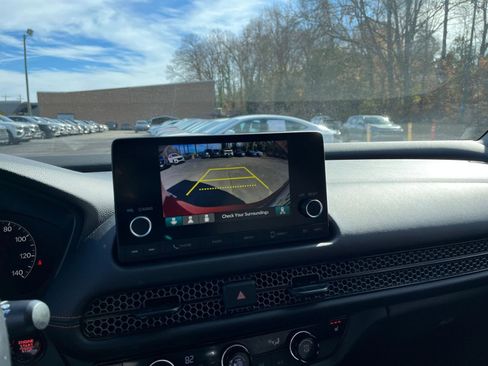 Used 2025 Honda HR-V Sport image 22