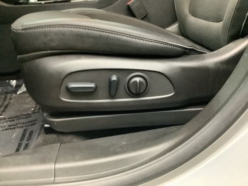 Used 2023 Buick Encore GX Select FWD image 12