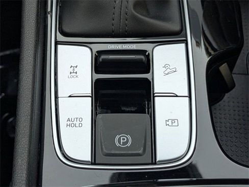 Used 2024 Hyundai Santa Cruz Limited image 22