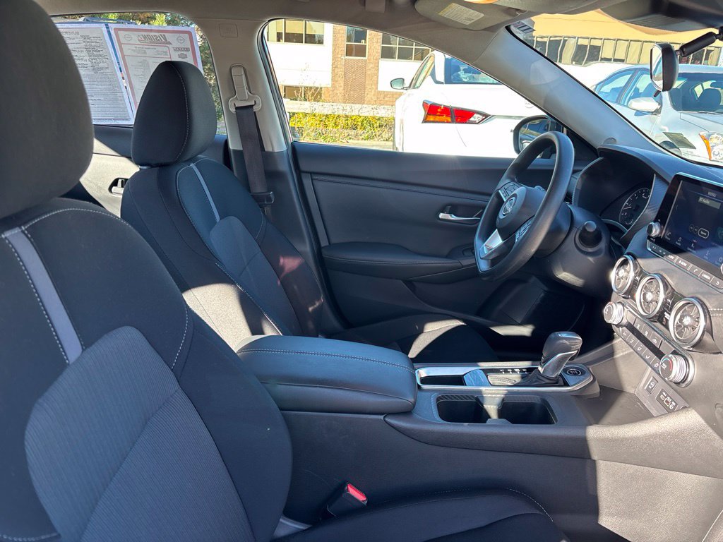 Certified 2024 Nissan Sentra SV FWD image 30