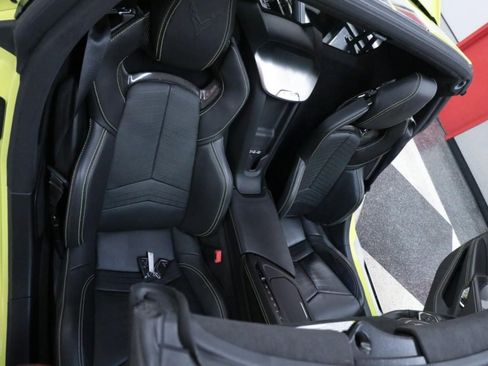 Used 2022 Chevrolet Corvette Stingray Premium Cpe w/ Z51 Performance Package image 21