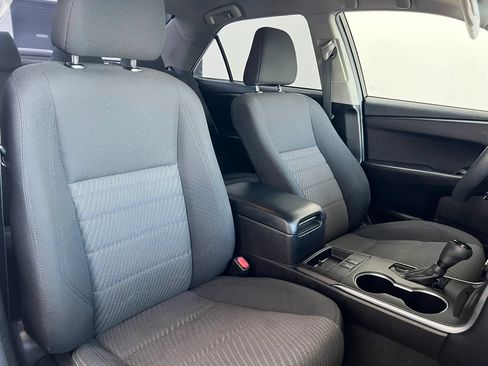 Used 2016 Toyota Camry LE FWD image 13