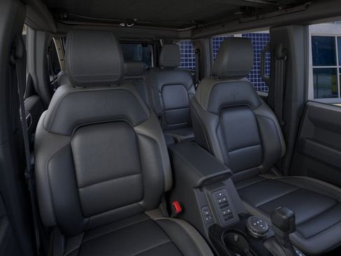 New 2026 Ford Bronco Outer Banks AWD/4WD image 11