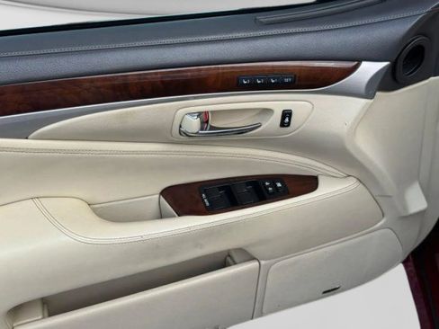 Used 2013 Lexus LS 460 L w/ Ultra Luxury Pkg AWD/4WD image 12