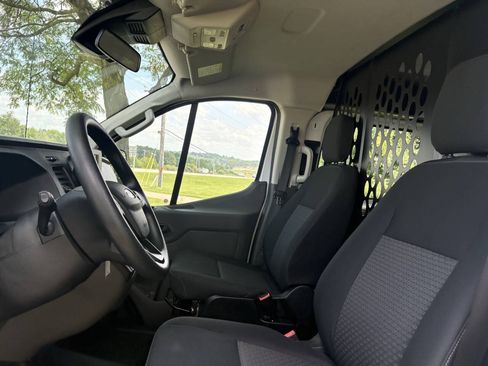 Used 2025 Ford Transit 250 Low Roof w/ Exterior Upgrade Package RWD image 14