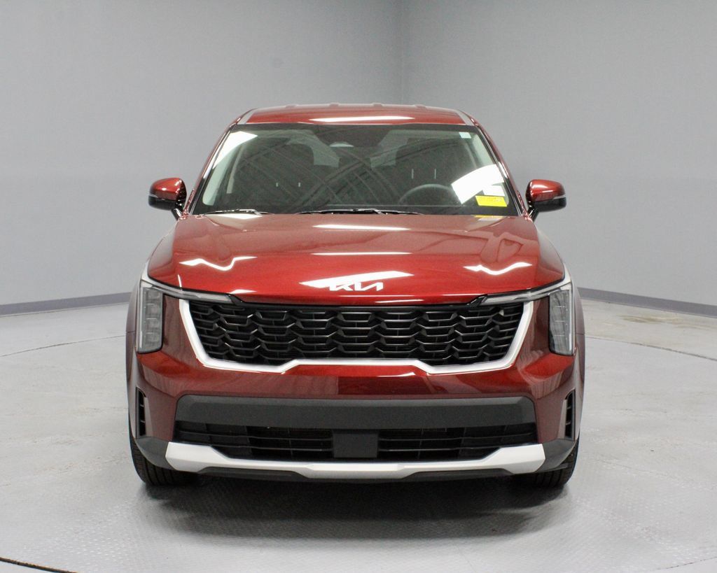 Used 2024 Kia Sorento LX FWD image 5