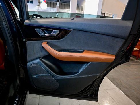 Used 2017 Audi Q7 3.0T Prestige image 27