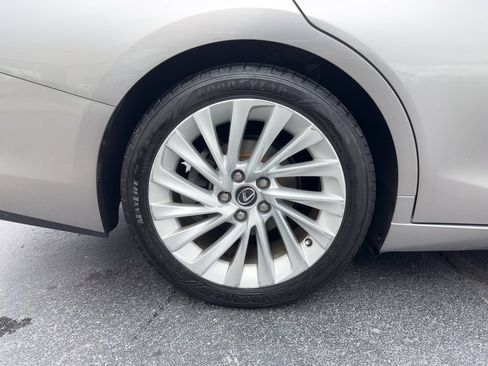 Used 2021 Lexus ES 350 w/ Accessory Package 2 FWD image 9