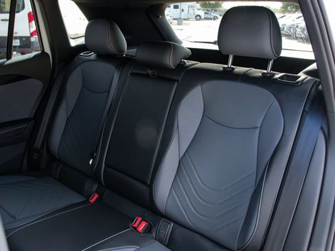New 2026 Volkswagen Tiguan SE R-Line FWD image 27