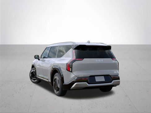 New 2026 Kia EV9 Land image 4