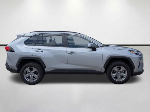 Used 2024 Toyota RAV4 XLE FWD image 3