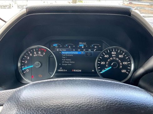 Used 2019 Ford F150 Lariat w/ Equipment Group 501A Mid AWD/4WD image 12