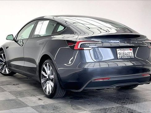 Used 2025 Tesla Model 3 Long Range RWD image 10