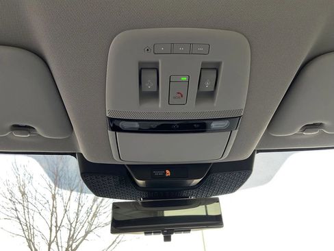 Used 2024 Nissan Ariya AWD image 17