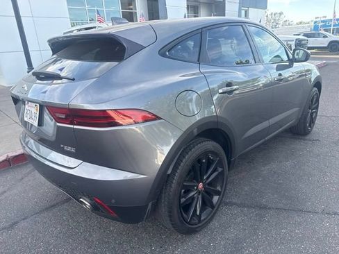 Used 2018 Jaguar E-PACE SE AWD/4WD image 2