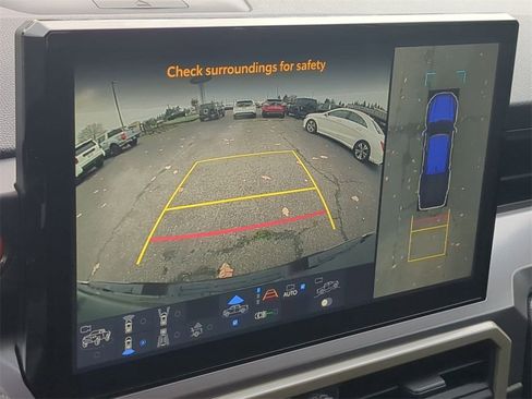 Used 2024 Toyota Tacoma TRD Off-Road image 20