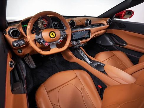 Certified 2019 Ferrari Portofino image 30