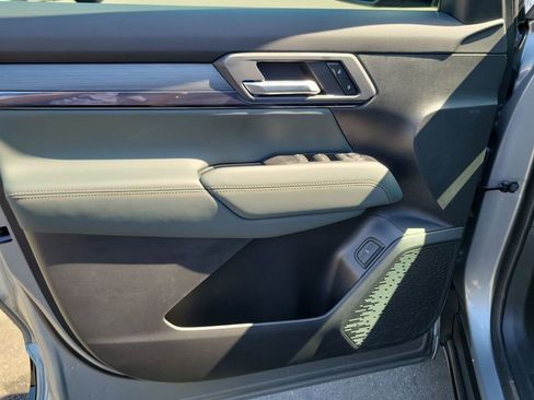 Used 2026 GMC Terrain AT4 w/ Technology Package II AWD/4WD image 22
