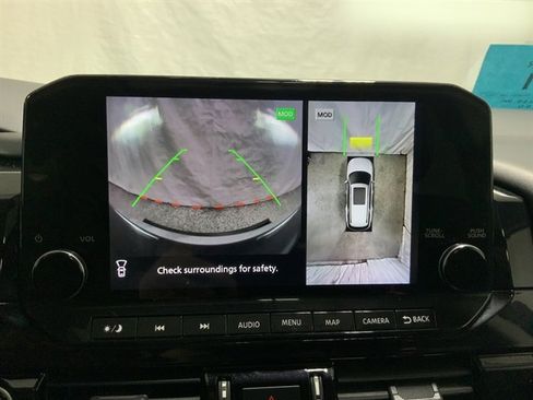 Used 2023 Nissan Pathfinder Platinum image 44