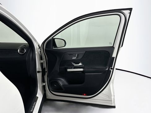 Used 2024 Mercedes-Benz GLA 250 GLA 250 image 33