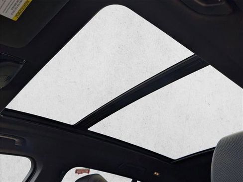 Certified 2025 BMW X5 xDrive50e w/ Premium Package image 16