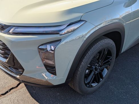 New 2026 Chevrolet Trax ACTIV w/ Driver Confidence Package image 10