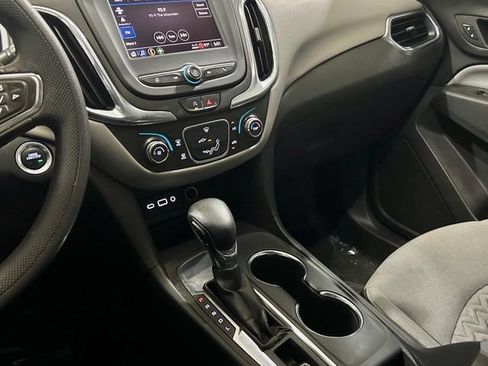 Used 2024 Chevrolet Equinox LS w/ LS Convenience Package FWD image 28