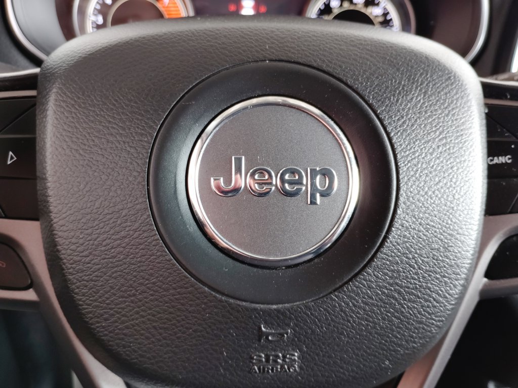 Used 2020 Jeep Cherokee Limited AWD/4WD image 26
