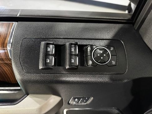 Used 2017 Ford F150 Lariat w/ Equipment Group 502A Luxury AWD/4WD image 14