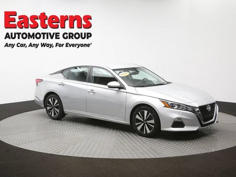 Used 2022 Nissan Altima 2.5 SV FWD image 48