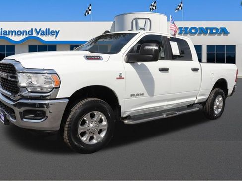Used 2024 RAM 2500 Big Horn AWD/4WD image 3