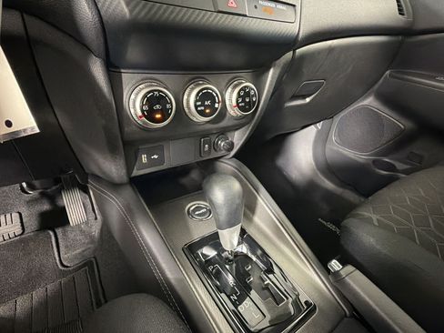 Used 2025 Mitsubishi Outlander Sport AWD image 16