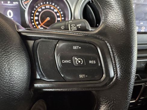 Used 2023 Jeep Gladiator Sport w/ Trailer Tow Package AWD/4WD image 16
