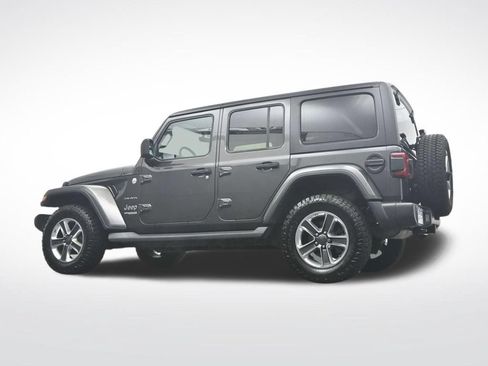 Used 2020 Jeep Wrangler Unlimited Sahara w/ Dual Top Group AWD/4WD image 45